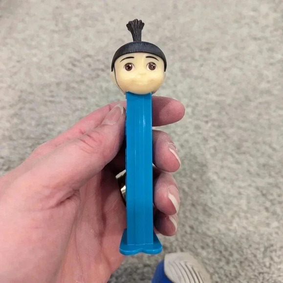 3 Pez  dispensers - Picture 3 of 3